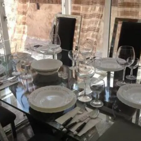 Semi-detached Sea Views, Huge Terrace, Close Villa *