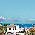 Semi-detached Sea Views, Huge Terrace, Close