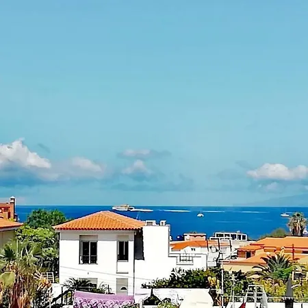 Semi-detached Sea Views, Huge Terrace, Close