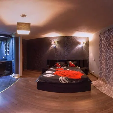 Semi-detached Sea Views, Huge Terrace, Close *