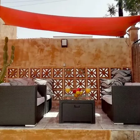 Semi-detached Sea Views, Huge Terrace, Close Palm-mar