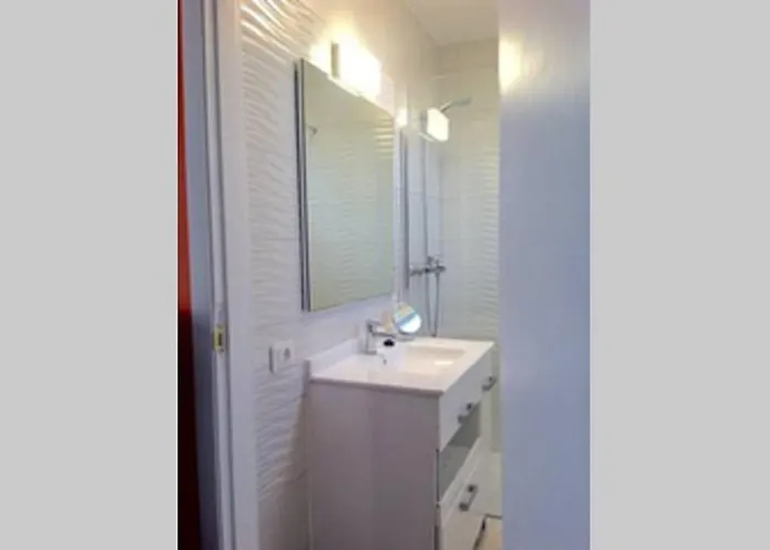 Semi-detached Sea Views, Huge Terrace, Close *