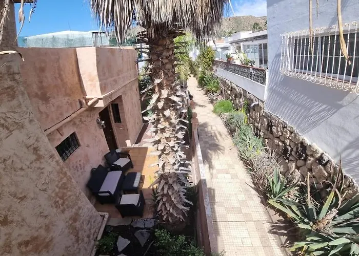 Villa Semi-detached Sea Views, Huge Terrace, Close *