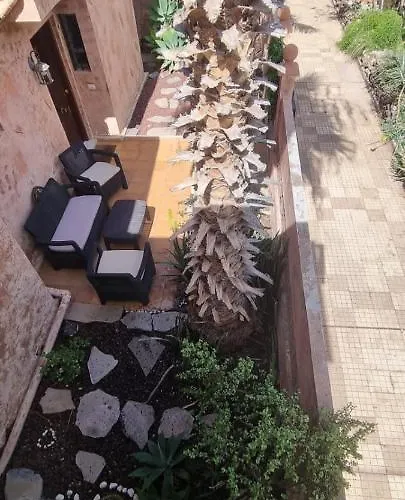 ヴィラ Semi-detached Sea Views, Huge Terrace, Close *