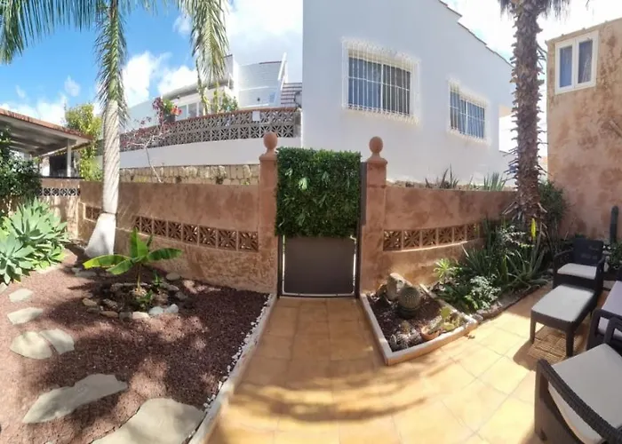 Villa Semi-detached Sea Views, Huge Terrace, Close