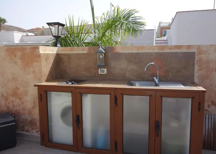 Semi-detached Sea Views, Huge Terrace, Close Villa Palm-mar