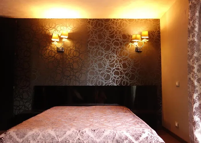 Semi-detached Sea Views, Huge Terrace, Close *